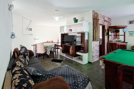 Sala de casa para alugar com 3 quartos, 380m² em Balneario Flórida, Praia Grande