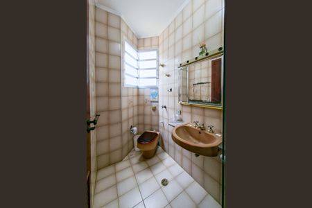 Casa para alugar com 380m², 3 quartos e 4 vagasBanheiro da Suíte 3