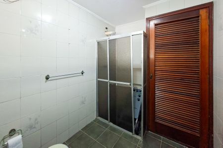 Casa para alugar com 380m², 3 quartos e 4 vagasBanheiro 