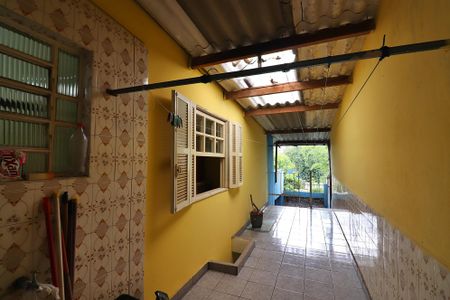 Casa à venda com 168m², 3 quartos e 2 vagasÁrea de Serviço 2