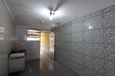 Casa à venda com 168m², 3 quartos e 2 vagasCozinha 