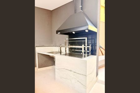 Apartamento para alugar com 28m², 1 quarto e sem vagaÁrea comum - Churrasqueira