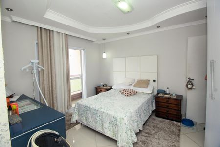 Suíte de casa à venda com 3 quartos, 222m² em Parque Sao Vicente, Santo André