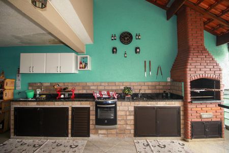 Casa à venda com 222m², 3 quartos e 4 vagas Casa à venda com 222m², 3 quartos e 4 vagasEspaço Gourmet