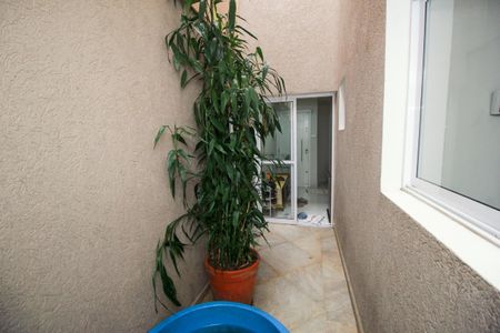 Casa à venda com 222m², 3 quartos e 4 vagas Casa à venda com 222m², 3 quartos e 4 vagasJardim de Inverno