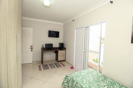 Casa à venda com 222m², 3 quartos e 4 vagas Casa à venda com 222m², 3 quartos e 4 vagasQuarto 1