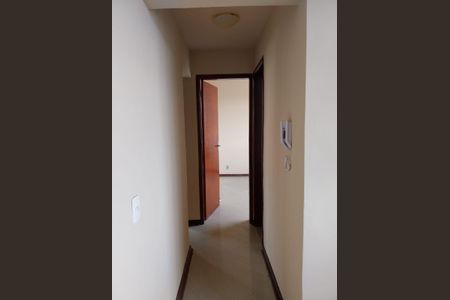 Apartamento à venda com 64m², 3 quartos e 1 vaga Apartamento à venda com 64m², 3 quartos e 1 vagaCorredor