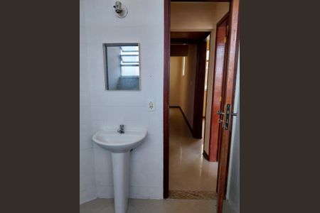 Banheiro de apartamento à venda com 3 quartos, 64m² em Irajá, Rio de Janeiro