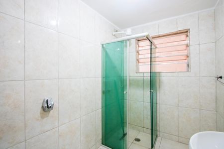 Casa para alugar com 60m², 1 quarto e sem vaga Casa para alugar com 60m², 1 quarto e sem vagaBanheiro social
