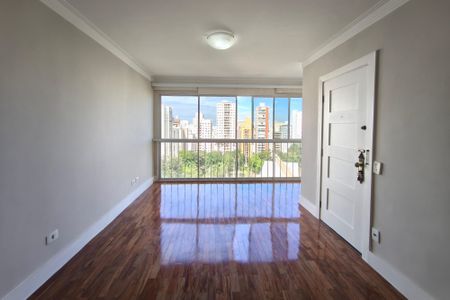 Sala de apartamento à venda com 3 quartos, 130m² em Cambuí, Campinas