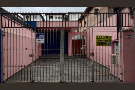 Casa à venda com 125m², 2 quartos e 2 vagasFachada 