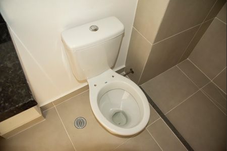 Banheiro de kitnet/studio à venda com 1 quarto, 34m² em Mirandópolis, São Paulo