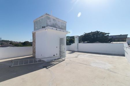 Casa à venda com 182m², 3 quartos e 4 vagas Casa à venda com 182m², 3 quartos e 4 vagasTerraço