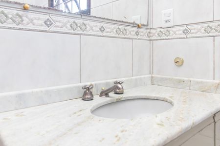 Casa à venda com 182m², 3 quartos e 4 vagas Casa à venda com 182m², 3 quartos e 4 vagasBanheiro do Quarto 3