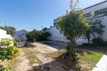Casa à venda com 182m², 3 quartos e 4 vagas Casa à venda com 182m², 3 quartos e 4 vagasJArdim