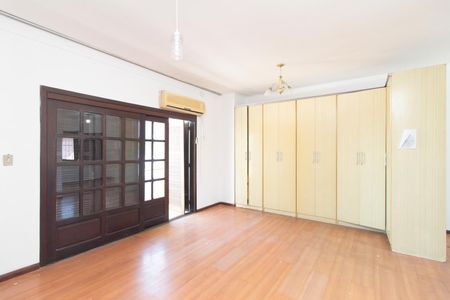 Casa à venda com 182m², 3 quartos e 4 vagas Casa à venda com 182m², 3 quartos e 4 vagasQuarto 3