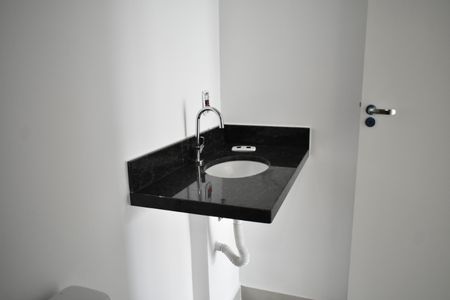 Apartamento à venda com 37m², 1 quarto e sem vagaBanheiro