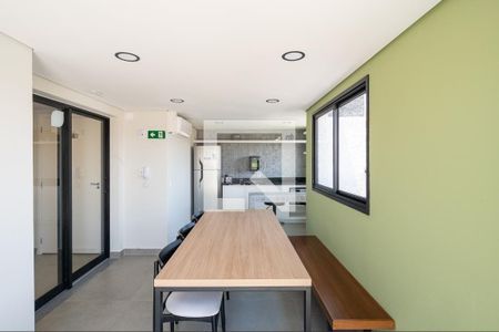 Apartamento à venda com 37m², 1 quarto e sem vaga Apartamento à venda com 37m², 1 quarto e sem vagaÁrea comum - Salão de festas