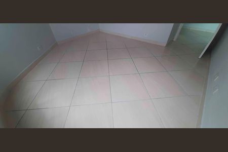 Apartamento para alugar com 1 quarto, 77m² em Jardim Roberto, Osasco