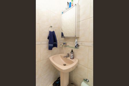 Casa à venda com 200m², 3 quartos e 4 vagasBanheiro da Suíte