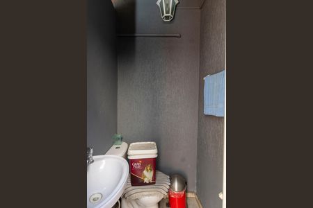 Casa à venda com 200m², 3 quartos e 4 vagasBanheiro Churrasqueira