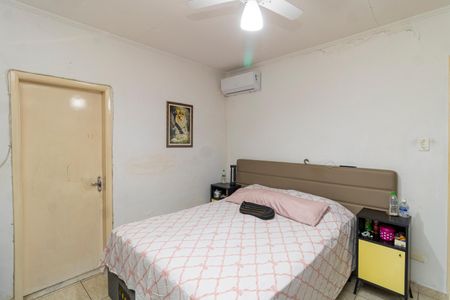 Casa à venda com 200m², 3 quartos e 4 vagasSuíte