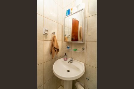 Casa à venda com 200m², 3 quartos e 4 vagasBanheiro Social