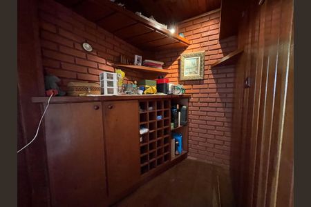 Casa para alugar com 230m², 3 quartos e 4 vagasAdega