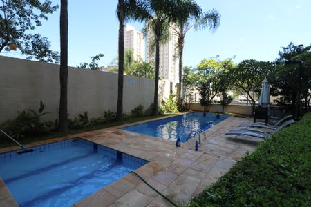 Apartamento à venda com 46m², 2 quartos e 1 vagaÁrea comum - Piscina