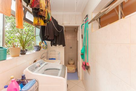 Apartamento à venda com 81m², 3 quartos e 1 vagaÁrea de Serviço