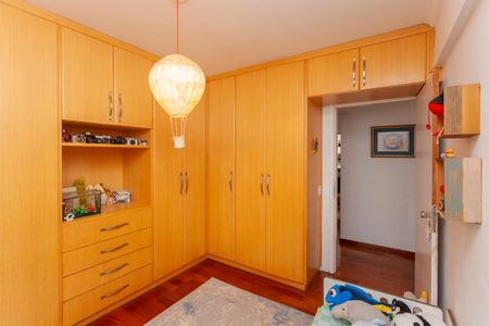 Apartamento à venda com 81m², 3 quartos e 1 vagaQuarto 2