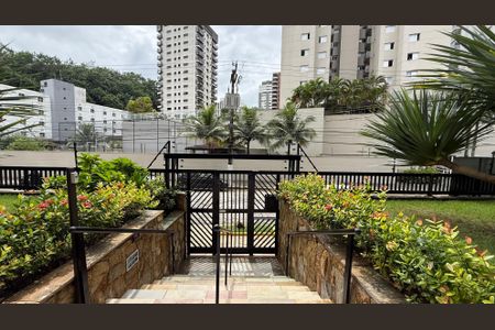 Apartamento para alugar com 100m², 2 quartos e 1 vaga Apartamento para alugar com 100m², 2 quartos e 1 vagaFachada