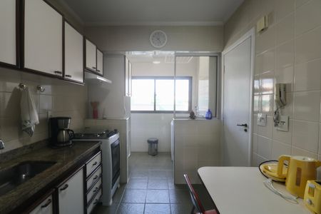 Apartamento para alugar com 100m², 2 quartos e 1 vagaCozinha