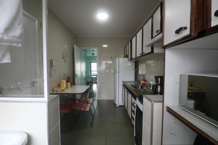 Apartamento para alugar com 100m², 2 quartos e 1 vaga Apartamento para alugar com 100m², 2 quartos e 1 vagaCozinha