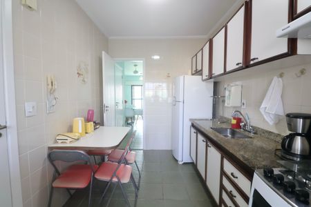 Apartamento para alugar com 100m², 2 quartos e 1 vagaCozinha