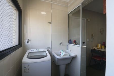 Apartamento para alugar com 100m², 2 quartos e 1 vagaÁrea de Serviço