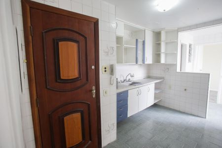 Apartamento à venda com 73m², 2 quartos e 1 vagaCozinha