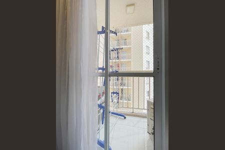 Sacada de apartamento à venda com 2 quartos, 52m² em Padroeira, Osasco