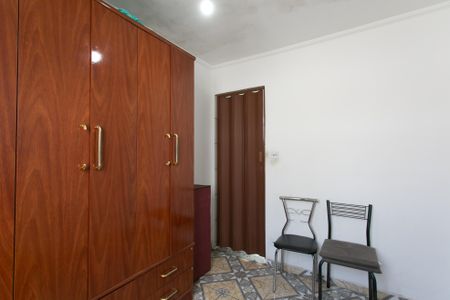 Quarto 1  de apartamento para alugar com 2 quartos, 56m² em Conjunto Residencial José Bonifácio, São Paulo