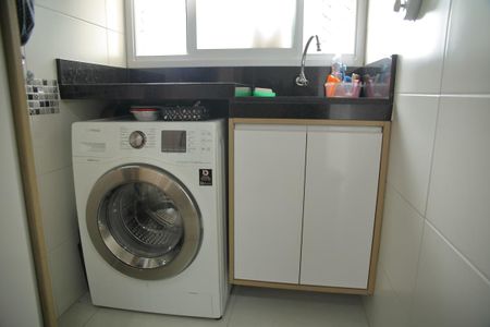 Apartamento à venda com 82m², 2 quartos e 1 vagaÁrea de Serviço