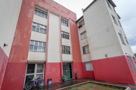 Apartamento para alugar com 47m², 2 quartos e 1 vaga Apartamento para alugar com 47m², 2 quartos e 1 vagaFachada