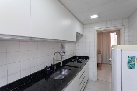 Apartamento para alugar com 47m², 2 quartos e 1 vaga Apartamento para alugar com 47m², 2 quartos e 1 vagaCozinha e Área de Serviço