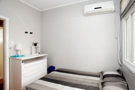 Quarto 2 de apartamento à venda com 2 quartos, 107m² em Santana, Porto Alegre