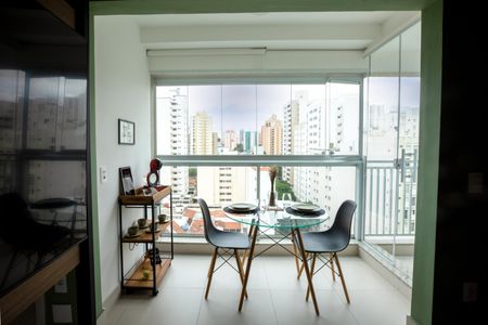 Sala de kitnet/studio para alugar com 1 quarto, 43m² em Centro, Campinas