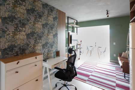 Sala de kitnet/studio para alugar com 1 quarto, 43m² em Centro, Campinas