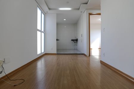 Sala de apartamento para alugar com 2 quartos, 55m² em Vila Sao Paulo, Mogi das Cruzes