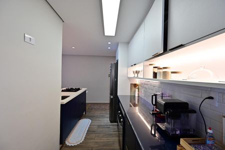 Apartamento à venda com 70m², 3 quartos e 2 vagasCozinha 