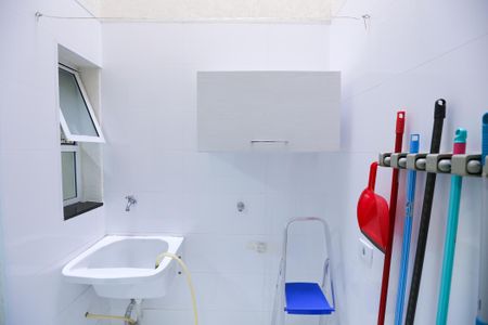 Casa de condomínio para alugar com 71m², 2 quartos e 2 vagasÁrea de Serviço