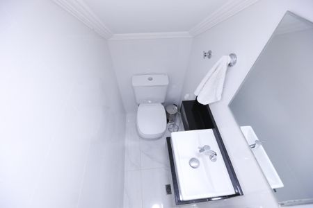 Casa de condomínio para alugar com 71m², 2 quartos e 2 vagasBanheiro Social