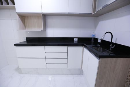 Casa de condomínio para alugar com 71m², 2 quartos e 2 vagasCozinha